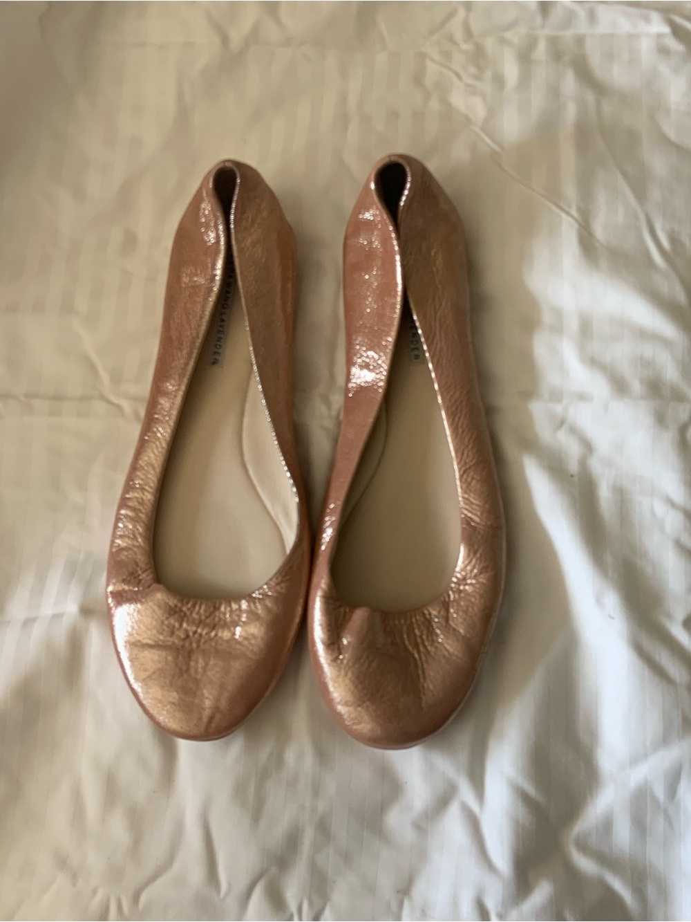 vera wang lavender flats